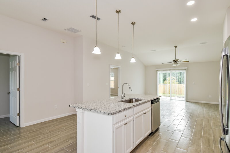 2,760/Mo, 6087 Patriots Landing Ln Jacksonville, FL 32244 Kitchen View