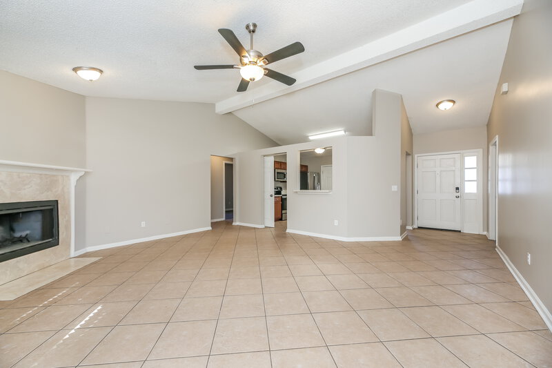 2,230/Mo, 880 Long Lake Dr Jacksonville, FL 32225 Living Room View 2
