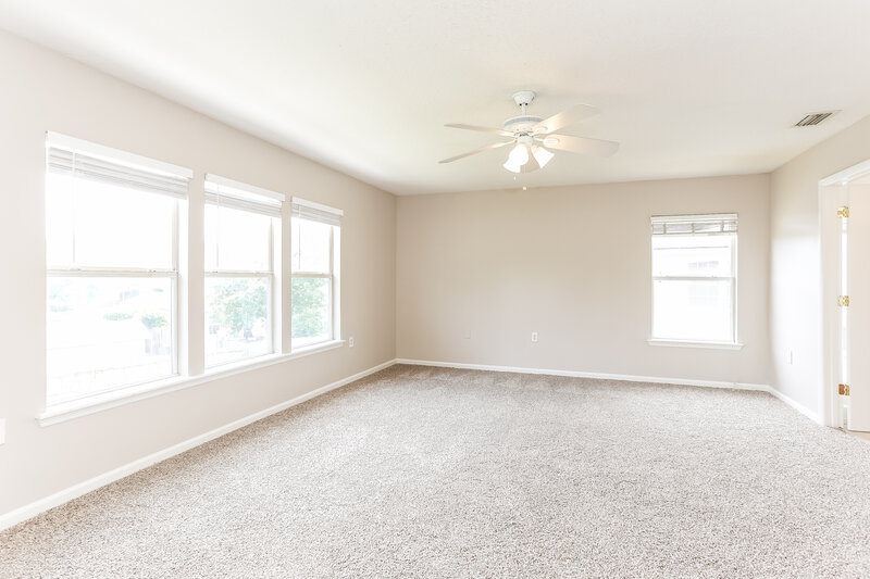 2,300/Mo, 2300 Justin Lake Dr Jacksonville, FL 32221 Main Bedroom View
