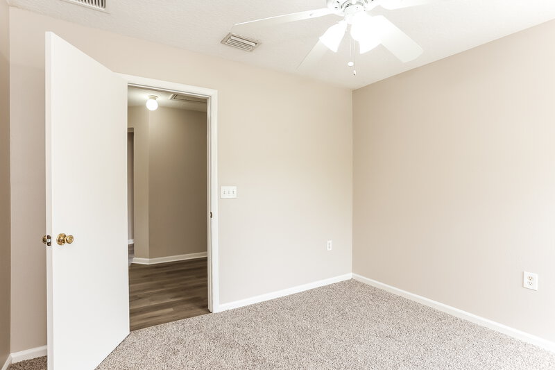 2,300/Mo, 2300 Justin Lake Dr Jacksonville, FL 32221 Bedroom View