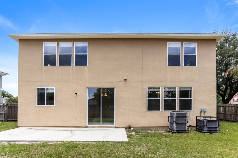 2,300/Mo, 2300 Justin Lake Dr Jacksonville, FL 32221 Rear View