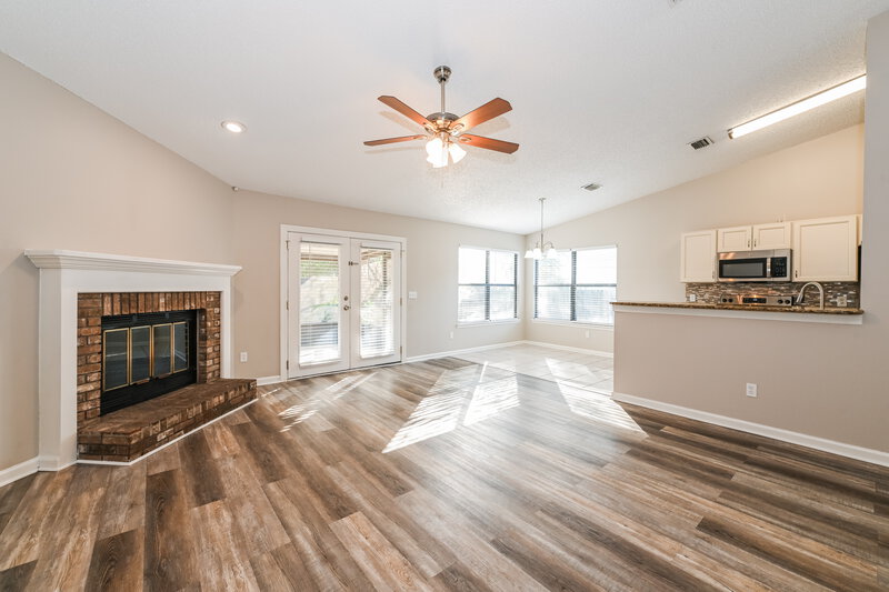 1,985/Mo, 8026 Fleur De Lis Dr Jacksonville, FL 32277 Living Room View