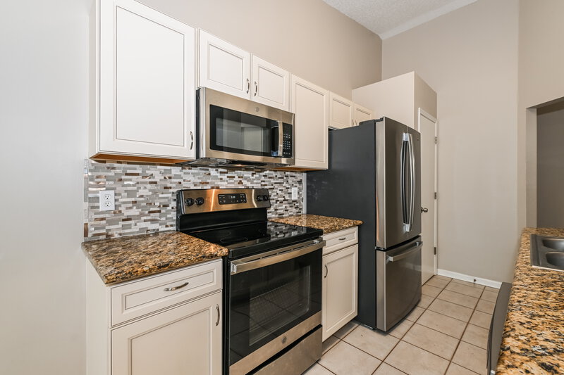 1,985/Mo, 8026 Fleur De Lis Dr Jacksonville, FL 32277 Kitchen View