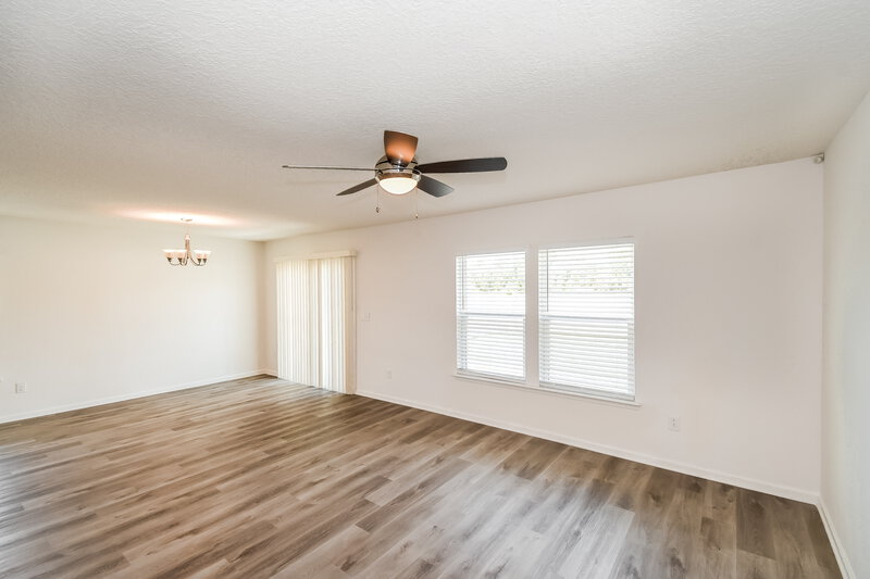 3,160/Mo, 7573 Sunnydale Ln Jacksonville, FL 32256 Living Room View