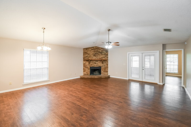 1,785/Mo, 1653 Spring Oaks Ln Jacksonville, FL 32221 Living Room View