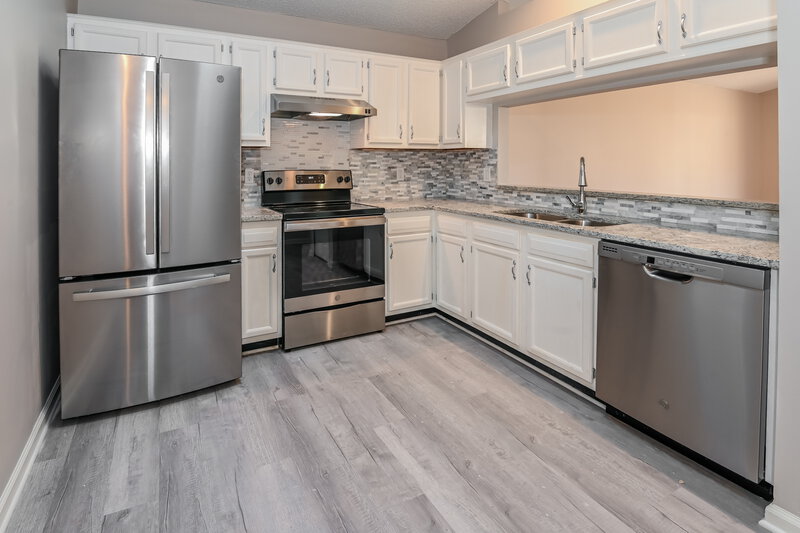 1,735/Mo, 12318 Mastin Cove Rd Jacksonville, FL 32225 Kitchen View