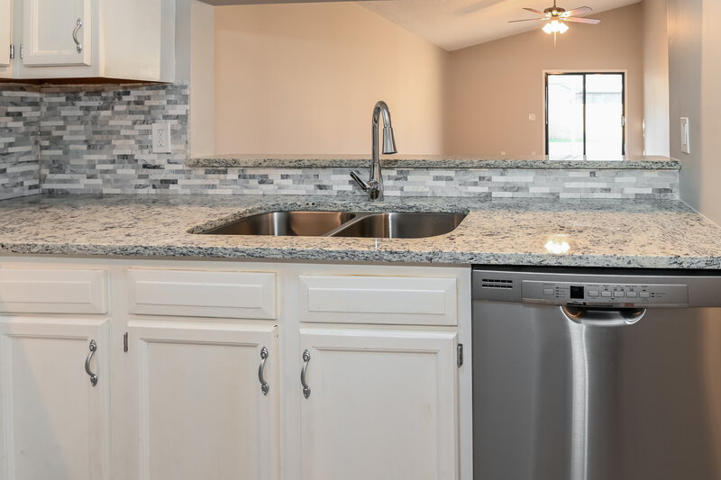 1,735/Mo, 12318 Mastin Cove Rd Jacksonville, FL 32225 Kitchen View 2