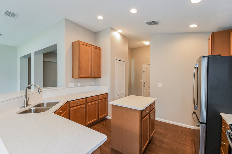 2,320/Mo, 2630 Oak Haven Dr Middleburg, FL 32068 Kitchen View