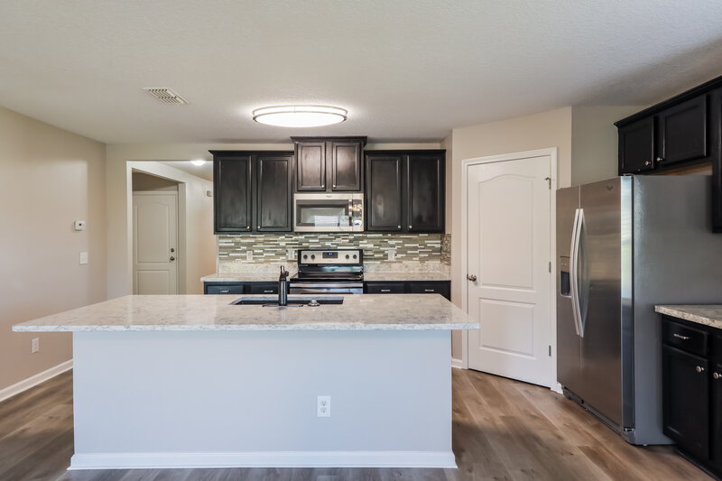 2,560/Mo, 10251 Magnolia Hills Dr Jacksonville, FL 32210 Kitchen View 2