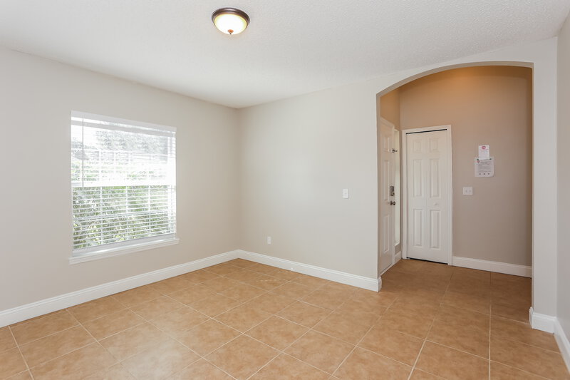 1,950/Mo, 8077 Welbeck Ln Jacksonville, FL 32244 Den View