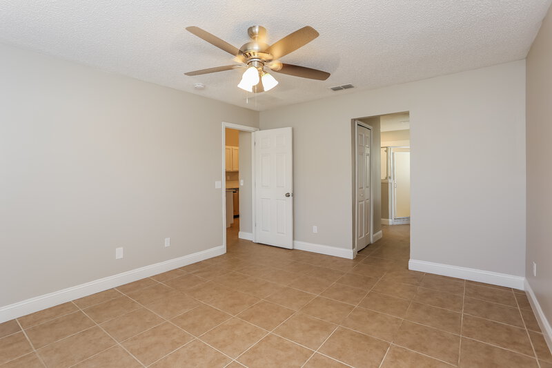 1,950/Mo, 8077 Welbeck Ln Jacksonville, FL 32244 Main Bedroom View 2