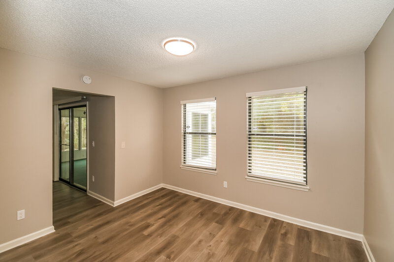 1,935/Mo, 8724 Huntington Woods Cir N Jacksonville, FL 32244 Dining Room View