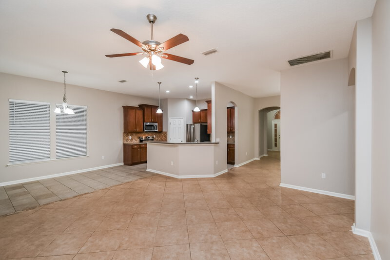 1,985/Mo, 9304 Hawkeye Dr Jacksonville, FL 32221 Living Room View 2