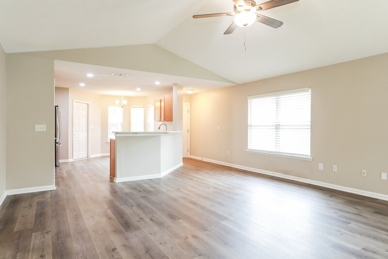 1,870/Mo, 1409 Forbes St Green Cove Springs, FL 32043 Living Room View