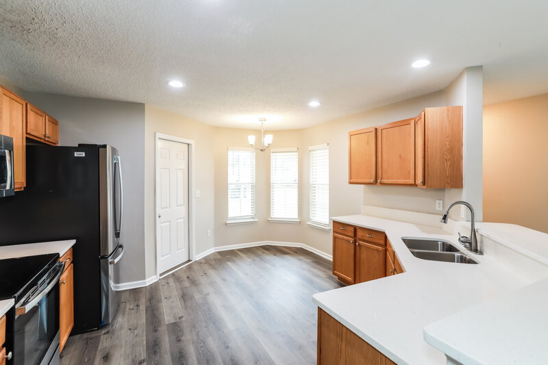 1,870/Mo, 1409 Forbes St Green Cove Springs, FL 32043 Kitchen View