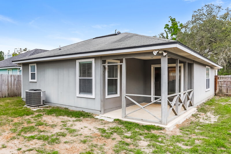 1,870/Mo, 1409 Forbes St Green Cove Springs, FL 32043 Rear View
