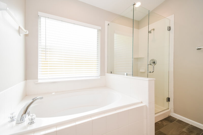 2,780/Mo, 1032 Beckingham Dr Saint Augustine, FL 32092 Main Bathroom View