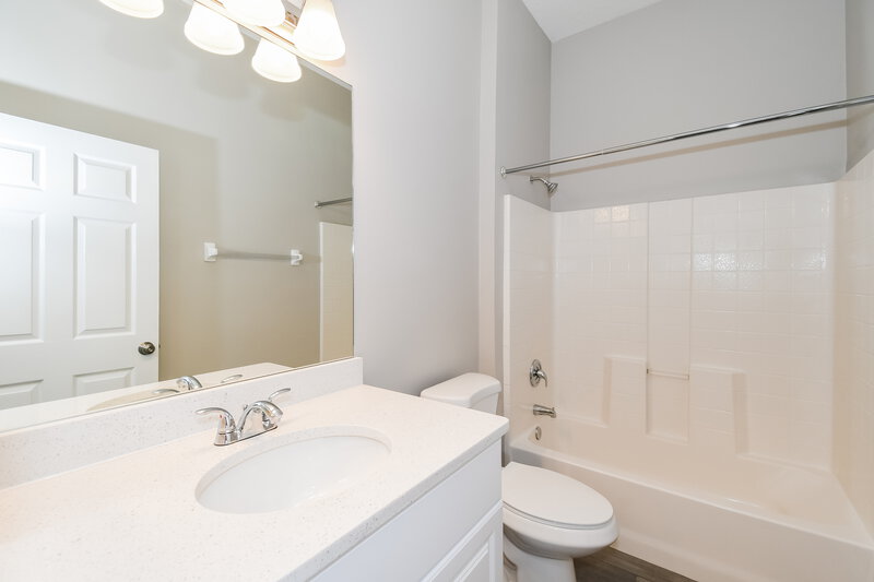 2,780/Mo, 1032 Beckingham Dr Saint Augustine, FL 32092 Bathroom View