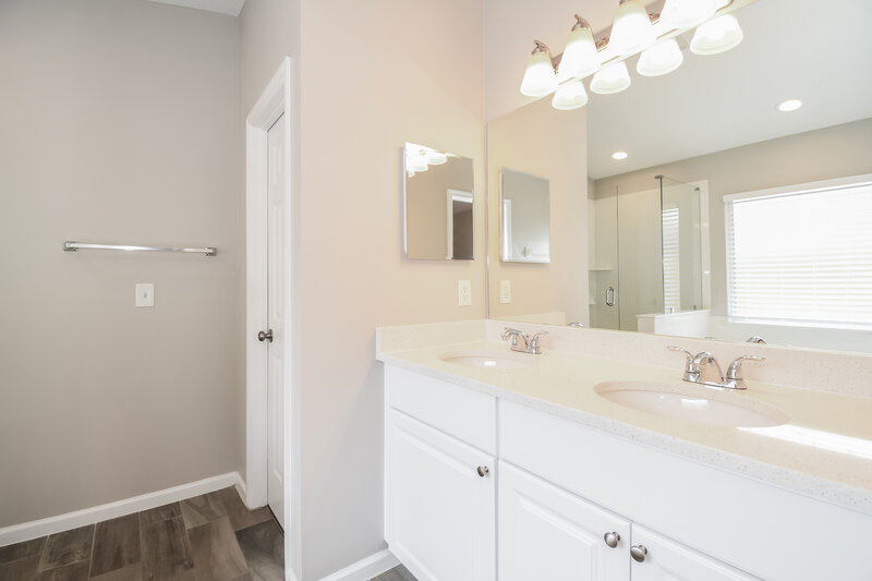 2,780/Mo, 1032 Beckingham Dr Saint Augustine, FL 32092 Bathroom View 2