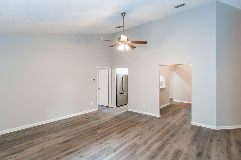 1,850/Mo, 2030 Avila Way Middleburg, FL 32068 Living Room View 2