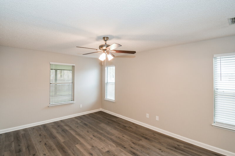 1,850/Mo, 2030 Avila Way Middleburg, FL 32068 Main Bedroom View