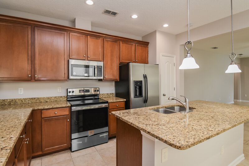 2,000/Mo, 654 Briar View Dr Orange Park, FL 32065 Kitchen View