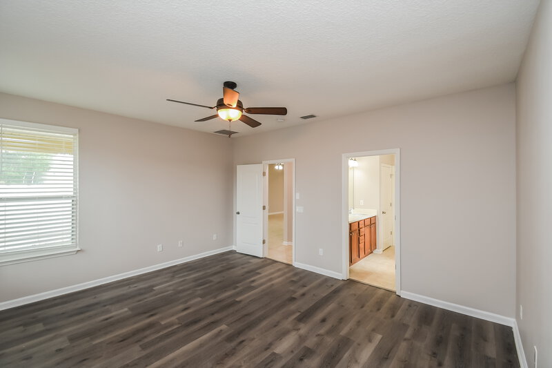 2,000/Mo, 654 Briar View Dr Orange Park, FL 32065 Main Bedroom View 2