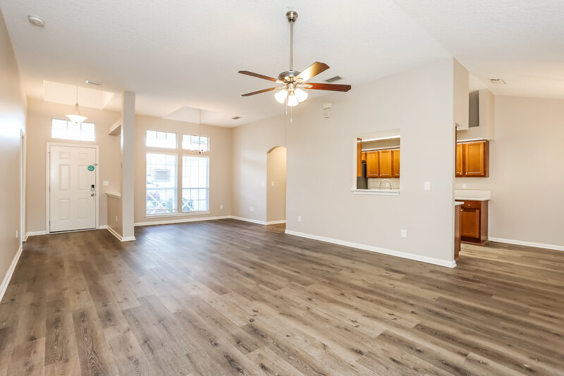2,780/Mo, 6002 Fillyside Trl Jacksonville, FL 32244 Living Room View