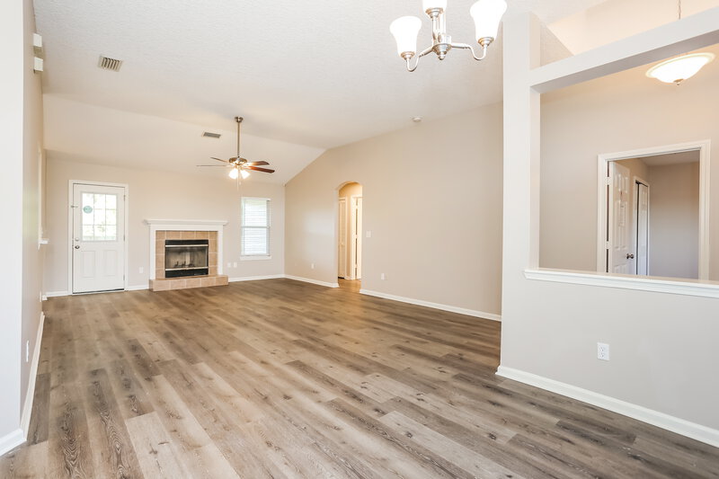 2,780/Mo, 6002 Fillyside Trl Jacksonville, FL 32244 Living Room View 2