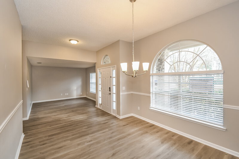 2,295/Mo, 3855 Chapelgate Rd Jacksonville, FL 32223 Dining Room View