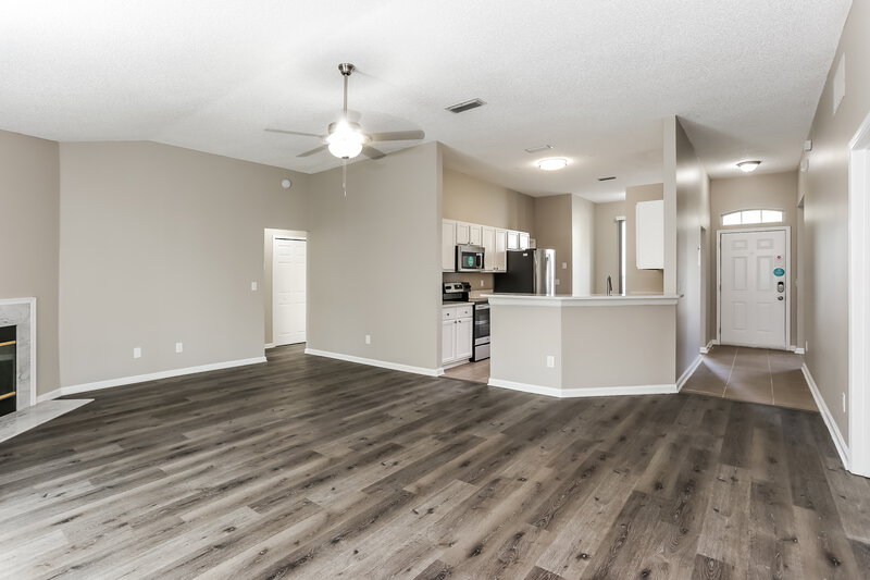 1,805/Mo, 3657 Morning Meadow Ln Orange Park, FL 32073 Living Room View 2