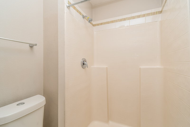 1,755/Mo, 6769 Portofina Ct Jacksonville, FL 32222 Bathroom View