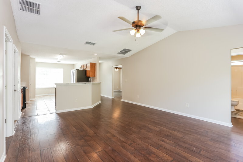 1,815/Mo, 11159 Lauren Oak Ln Jacksonville, FL 32221 Living Room View 2