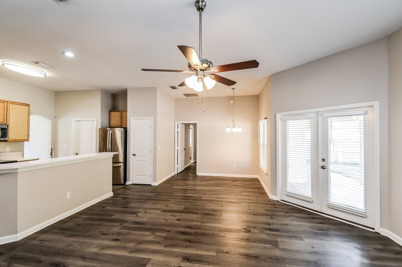 2,035/Mo, 9202 Redtail Dr Jacksonville, FL 32222 Living Room View