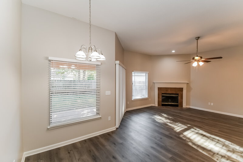 2,830/Mo, 9202 Redtail Dr Jacksonville, FL 32222 Living Room View
