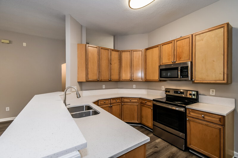 2,035/Mo, 9202 Redtail Dr Jacksonville, FL 32222 Kitchen View