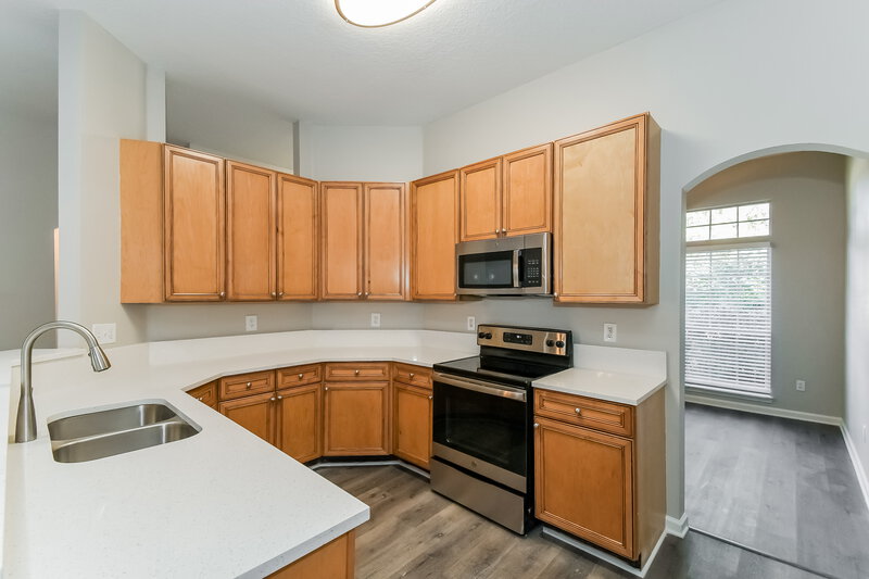 2,830/Mo, 9202 Redtail Dr Jacksonville, FL 32222 Kitchen View