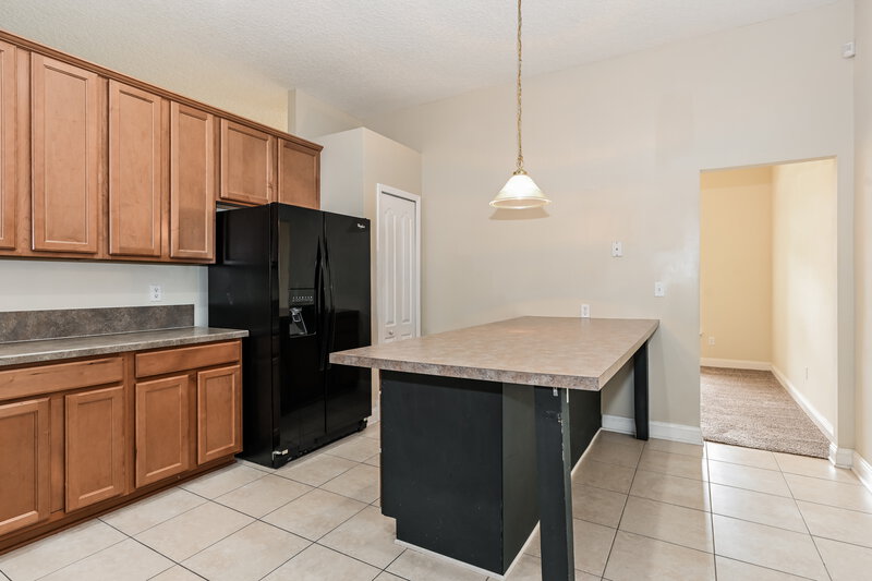 1,965/Mo, 612 Martin Lakes Dr E Jacksonville, FL 32220 Kitchen View 2
