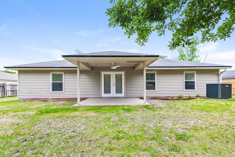 1,965/Mo, 612 Martin Lakes Dr E Jacksonville, FL 32220 Rear View
