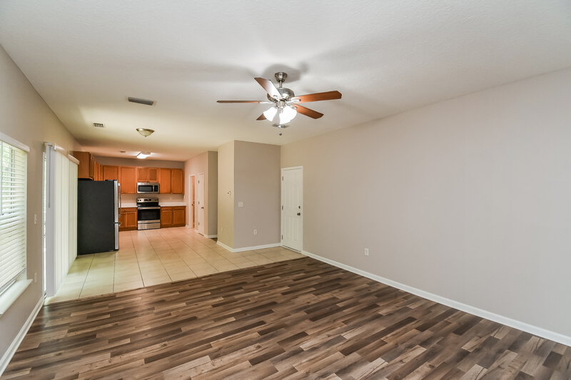 2,180/Mo, 7242 Rampart Ridge Cir E Jacksonville, FL 32244 Living Room View 2