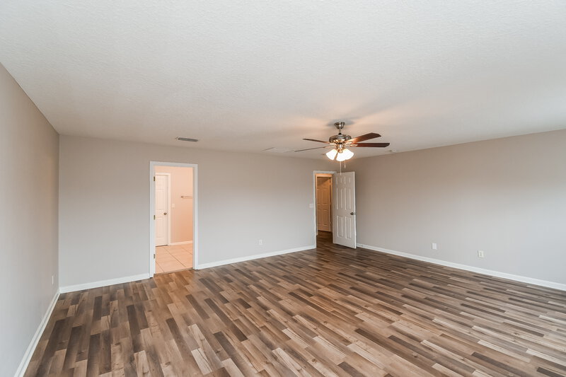 2,180/Mo, 7242 Rampart Ridge Cir E Jacksonville, FL 32244 Main Bedroom View 2