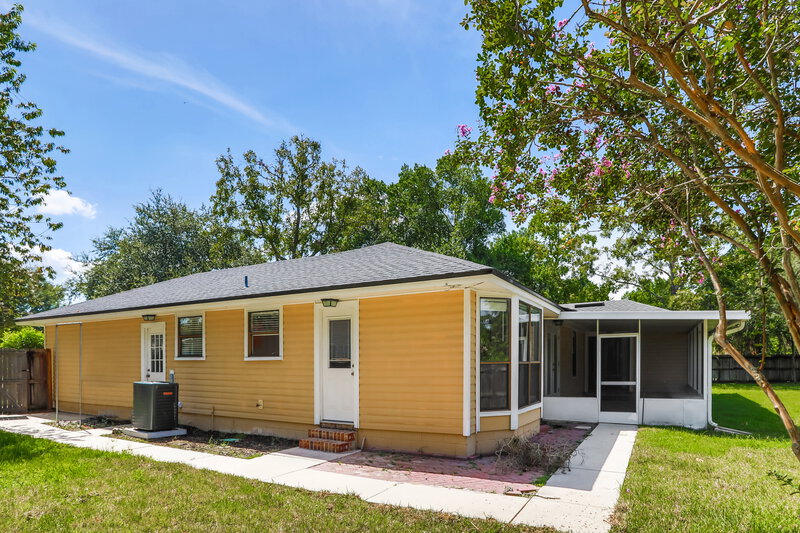 1,965/Mo, 2404 Sourwood Ct Orange Park, FL 32065 Rear View 2