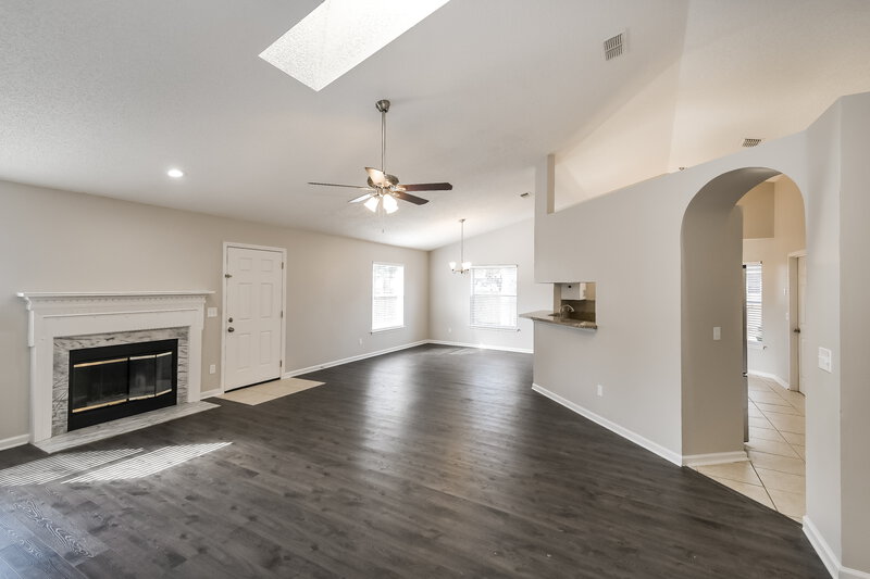 2,185/Mo, 8656 Duckworth Ct Jacksonville, FL 32244 Living Room View 3