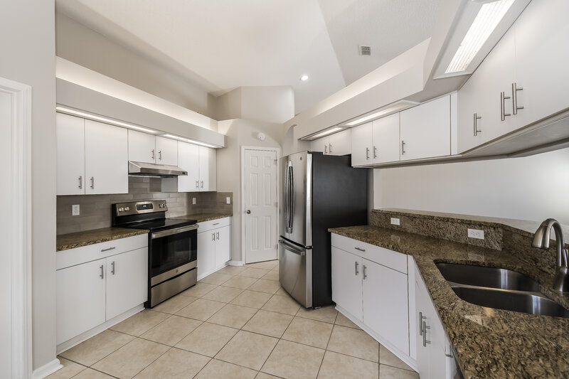 2,185/Mo, 8656 Duckworth Ct Jacksonville, FL 32244 Kitchen View 2