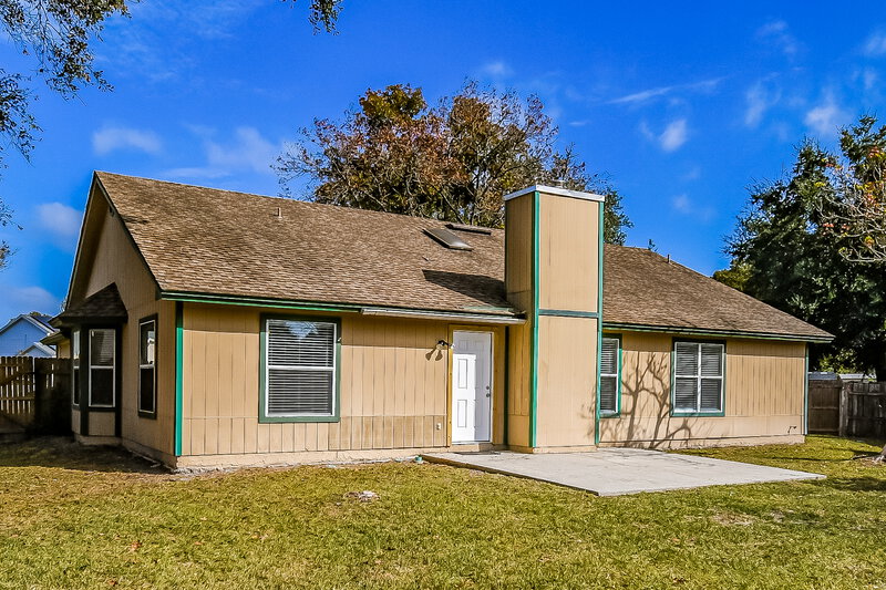 2,185/Mo, 8656 Duckworth Ct Jacksonville, FL 32244 Rear View
