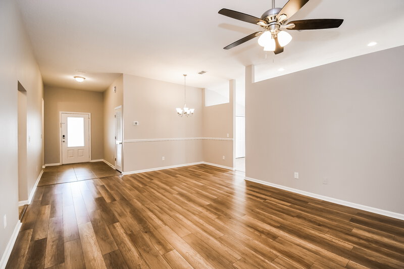 2,335/Mo, 574 S Aberdeenshire Dr Saint Johns, FL 32259 Living Room View 2