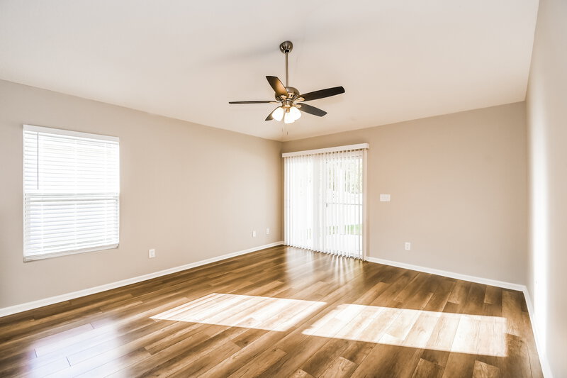 2,335/Mo, 574 S Aberdeenshire Dr Saint Johns, FL 32259 Dining Room View 2