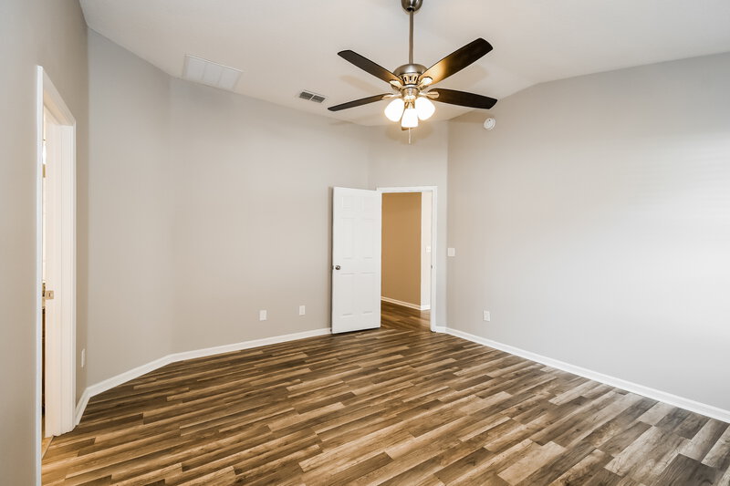 2,335/Mo, 574 S Aberdeenshire Dr Saint Johns, FL 32259 Main Bedroom View