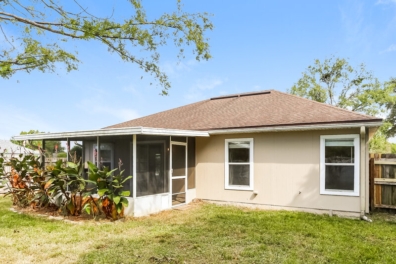 1,775/Mo, 3272 Net Ct Jacksonville, FL 32277 Rear View