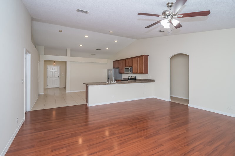 1,960/Mo, 14066 Devan Lee Dr W Jacksonville, FL 32226 Living Room View 2